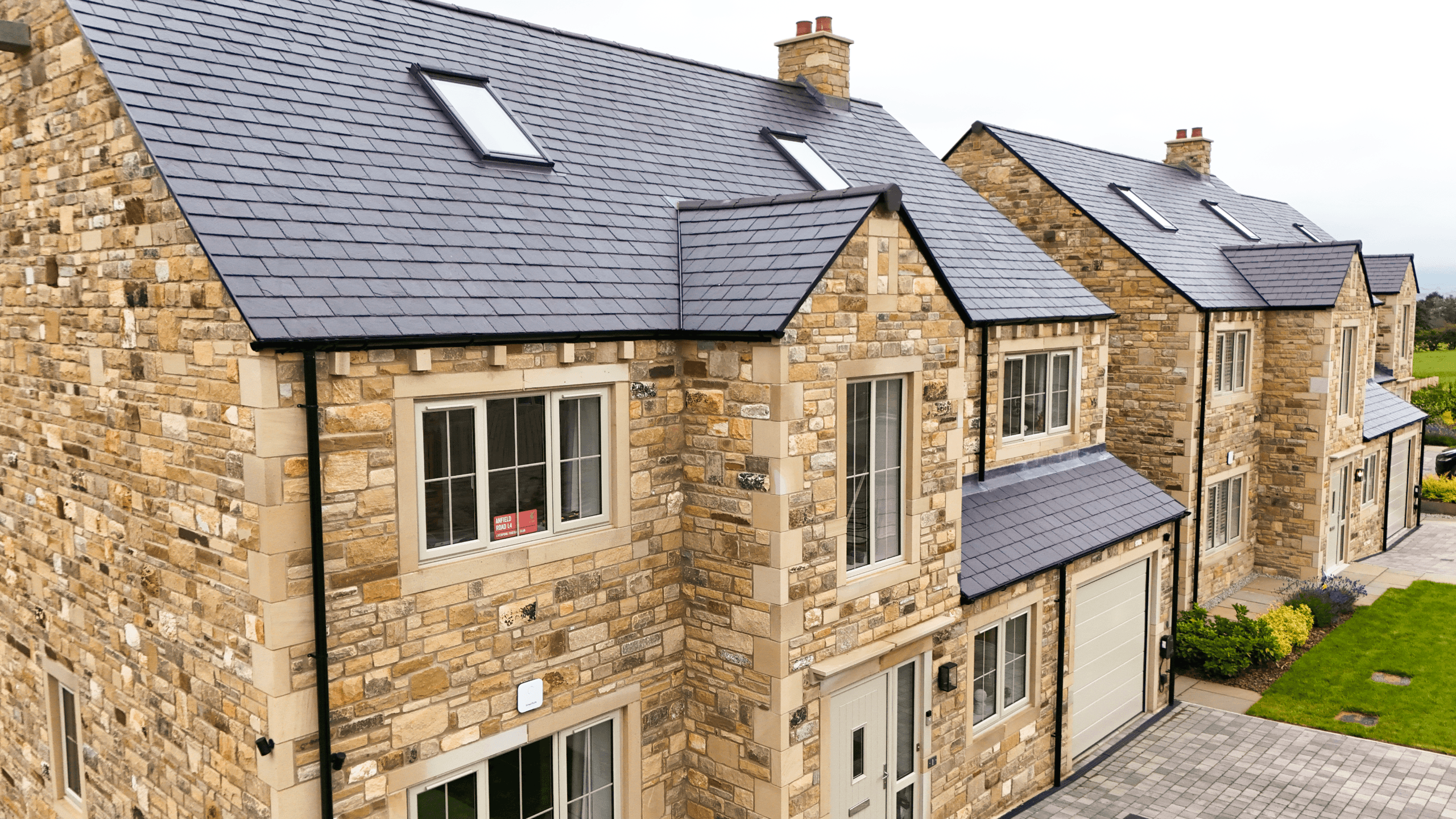 Pendle Farm Worsthorne, Featured image