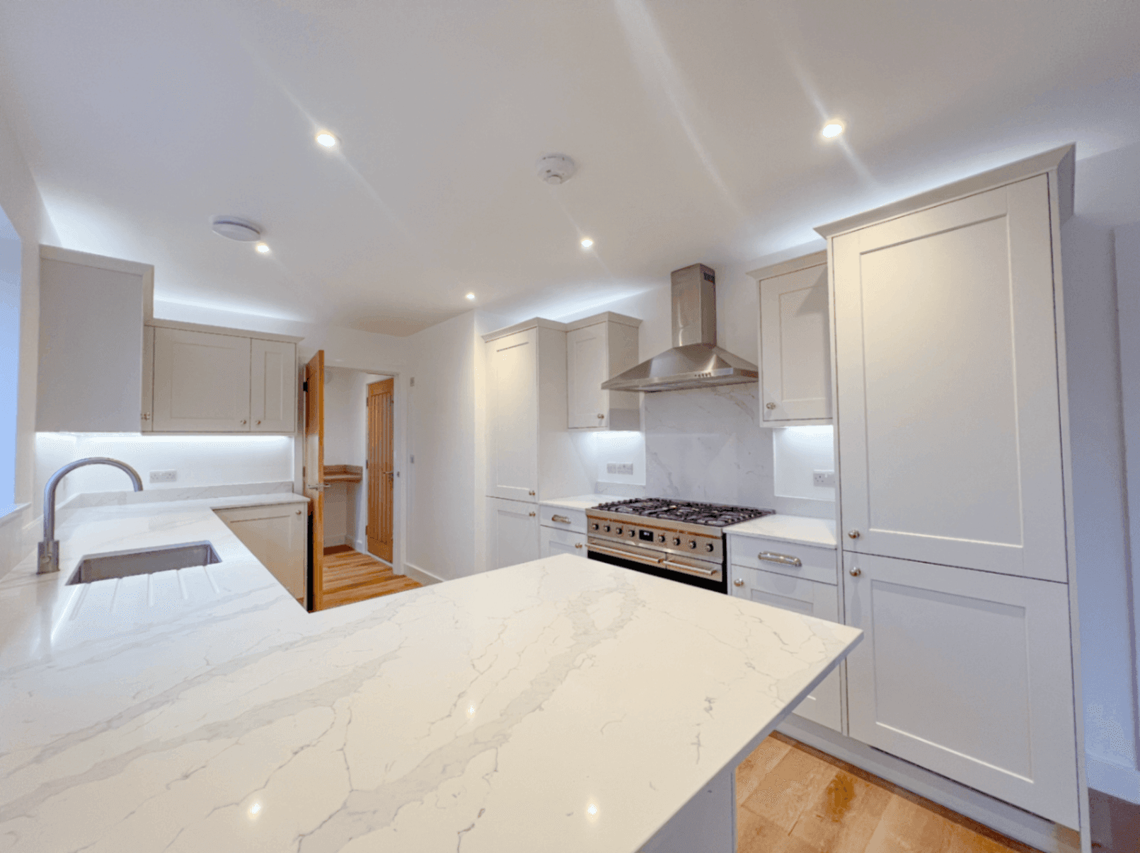 The Grosvenor Plot 10 - Pendle Farm Kitchen (3)